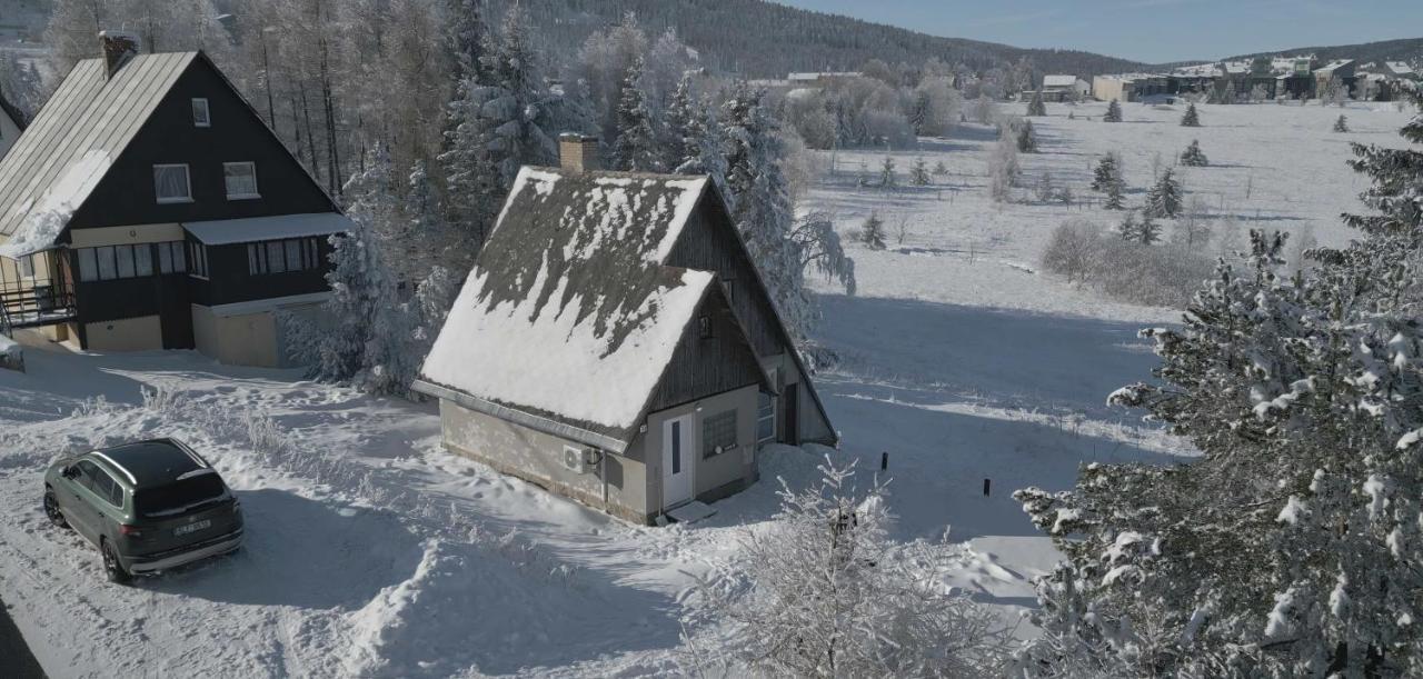 Chaloupka Na Vrsku Villa Loucna pod Klinovcem Luaran gambar