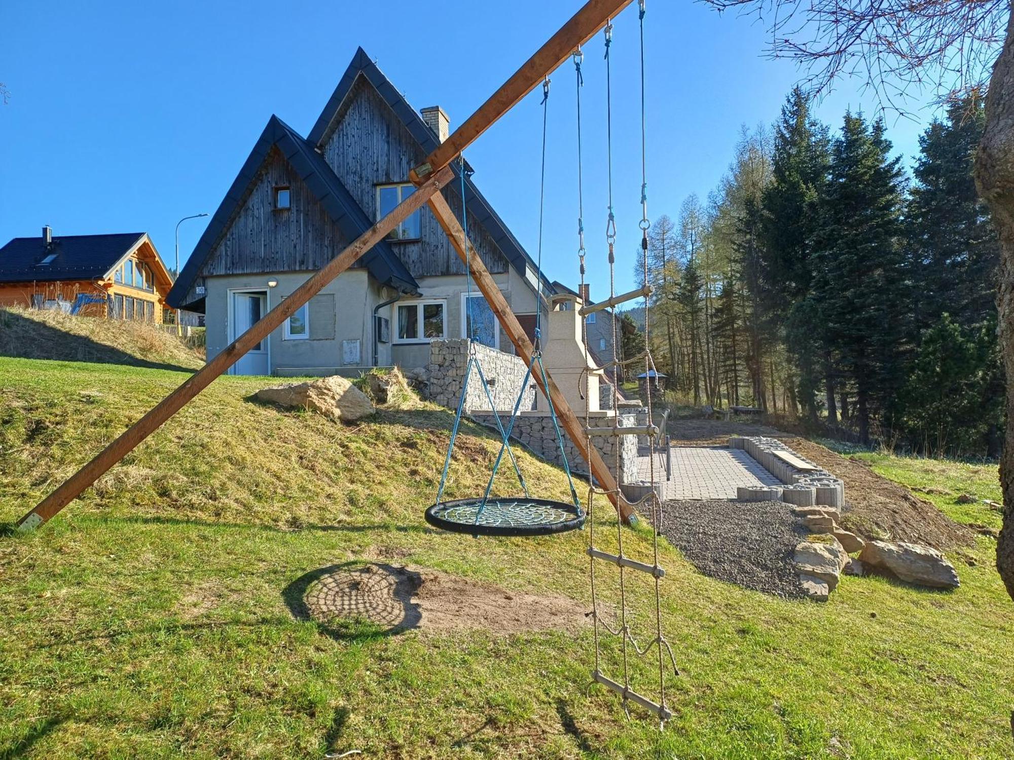 Chaloupka Na Vrsku Villa Loucna pod Klinovcem Luaran gambar